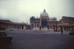 March 1986 | Piazza San Pietro, Vatican City State